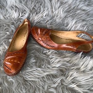 Leather Pikolinos